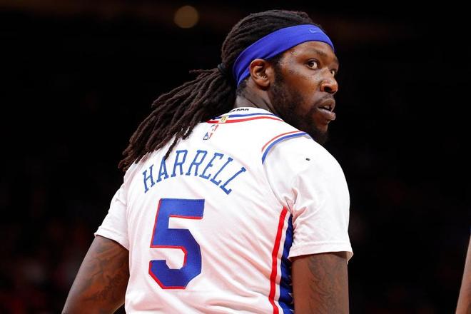 阿奇姆彭遭成都球迷种族歧视，队长王上源发文声援（阿奇姆彭遭遇成都球迷种族歧视，队长王上源发声力挺）