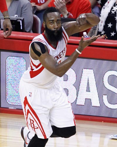 鲁尼：和特朗普打高尔夫时周围全是狙击手，还有防核逃生装置（鲁尼回忆与特朗普打高尔夫：狙击手环伺，现场配有防核避难设施）