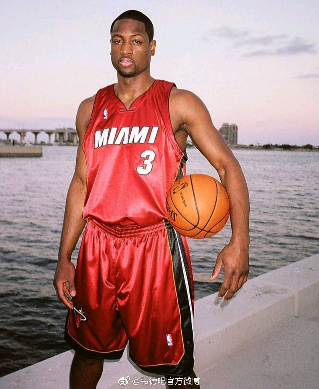 意杯国米5-1威尼斯晋级，小图拉姆双响，皮奥、博尼轰世界波（意大利杯：国米5-1大胜威尼斯晋级，小图拉姆梅开二度，皮奥与博尼轰出世界波）