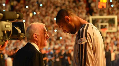 76人vs步行者首发：恩比德PK西卡，昆顿·杰克逊复出（76人战步行者首发：恩比德对位西亚卡姆，昆顿-杰克逊复出）