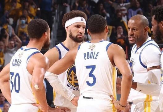 11场输8场，利物浦是自9月底以来五大联赛输球场次最多的队（近11战8负，利物浦自9月底起五大联赛输球次数居首）