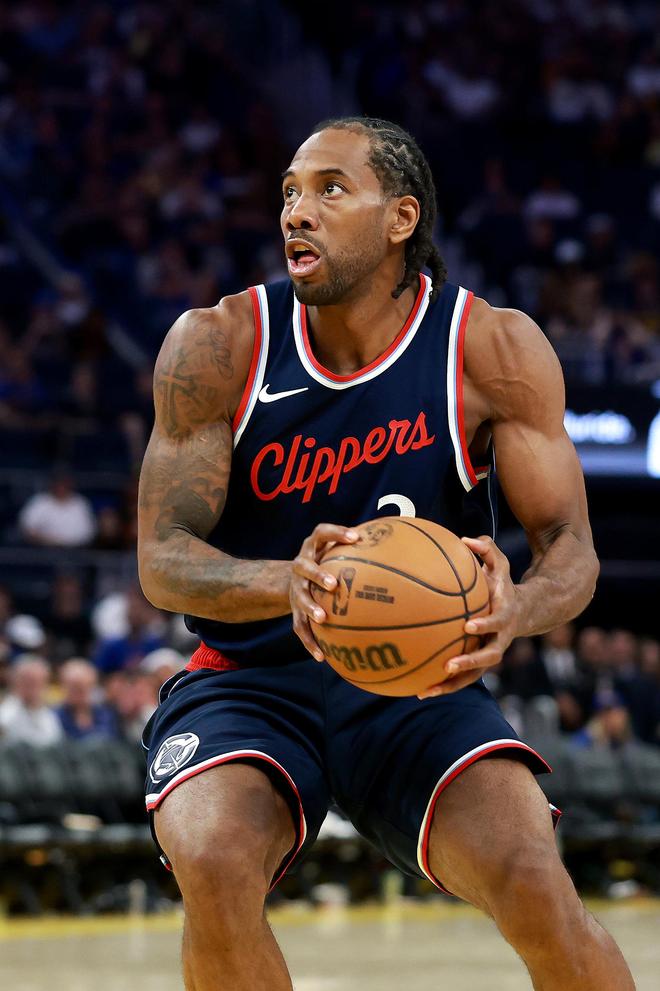 法老：谁保斯我弄亖Salah 😅Cartoon ...（Cartoon：谁来保护法老萨拉赫？😅）